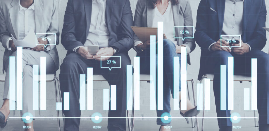 people with cellphones